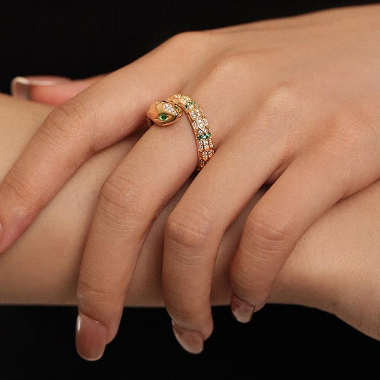 Lady Snake Ring