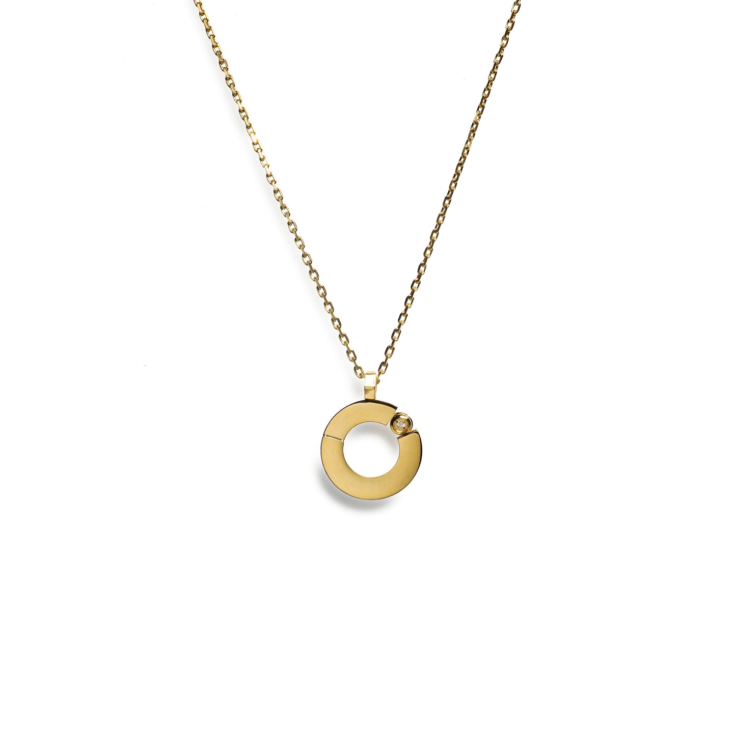 LG025 Golden Unity Pendant Necklace