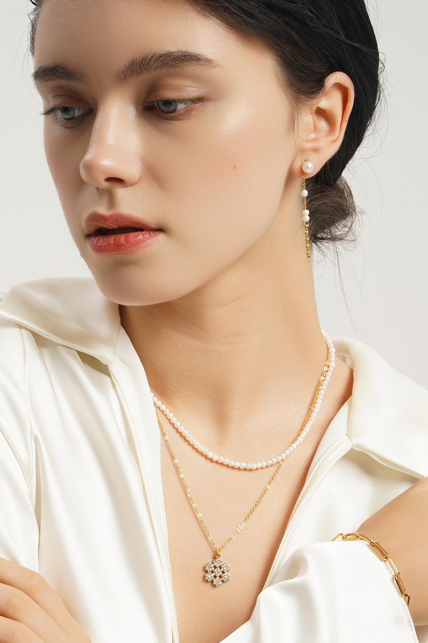 LG042 Sparkly Natural Pearl Earrings