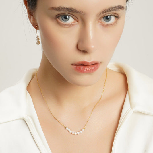 LG043 Smile Natural Pearl Necklace