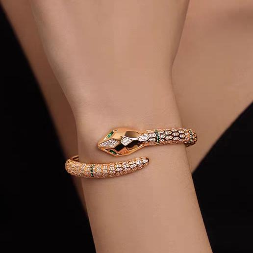 Lady Snake Bangle