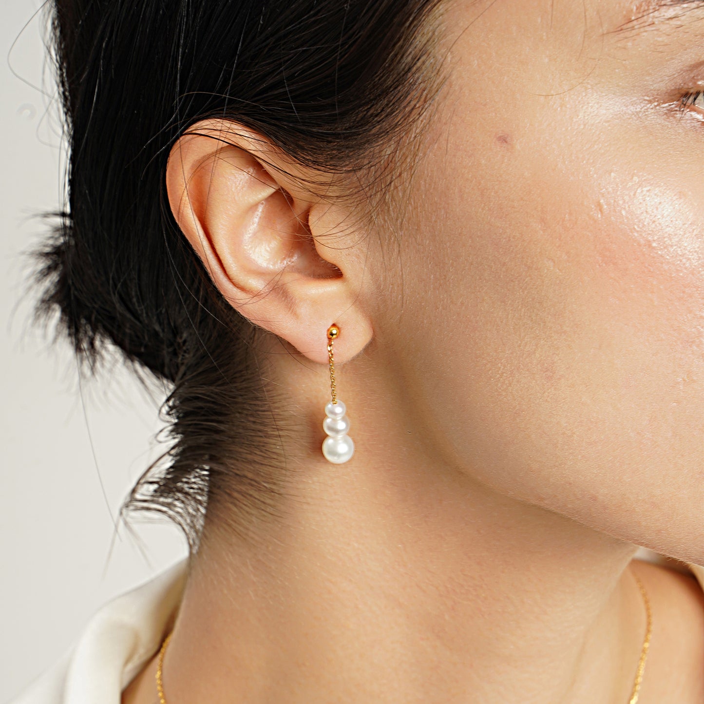 LG-048 Smile Natural Pearl Earrings