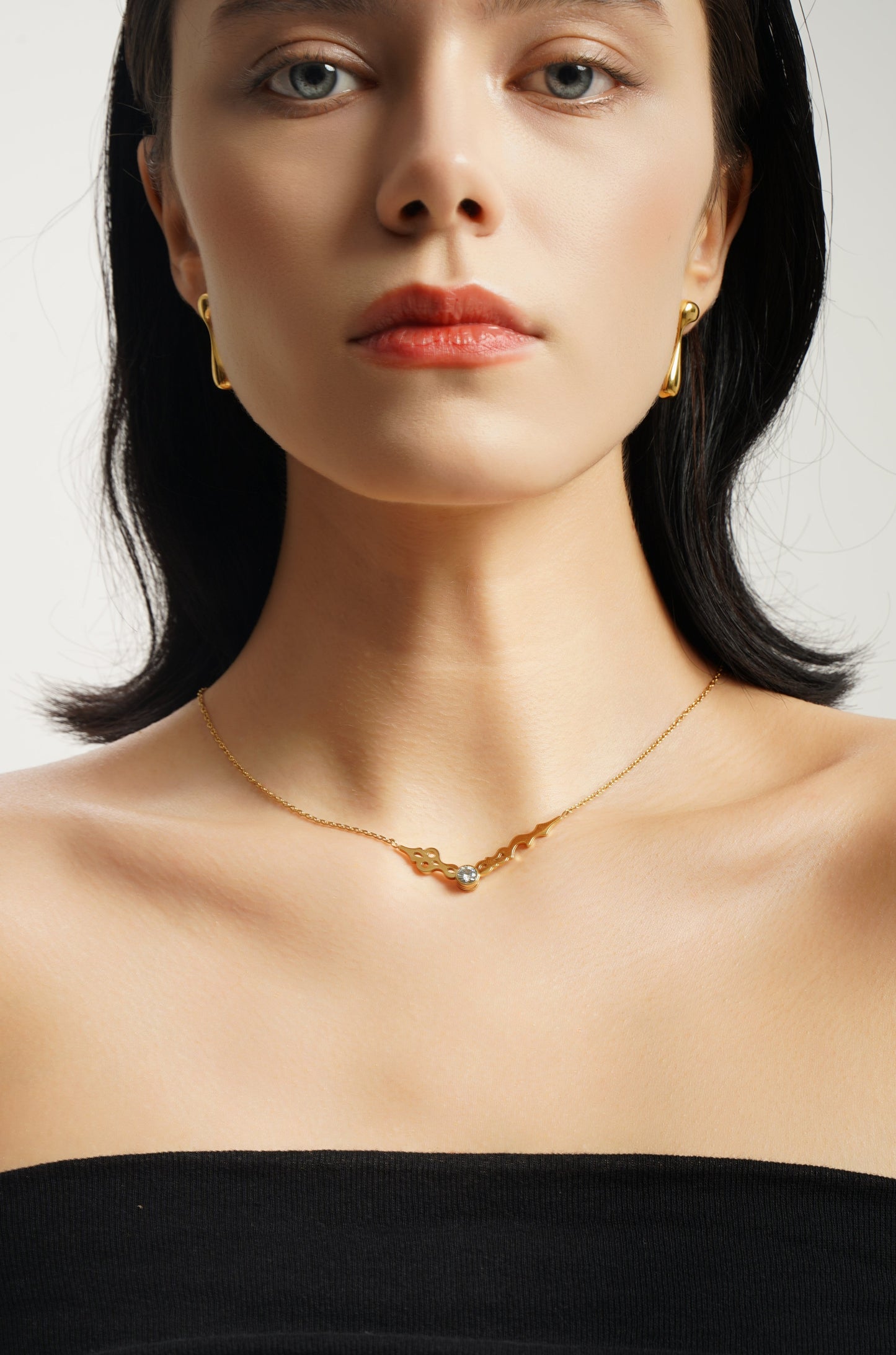 LG-005 Timeless Elegance Necklace/ Bracelet Set