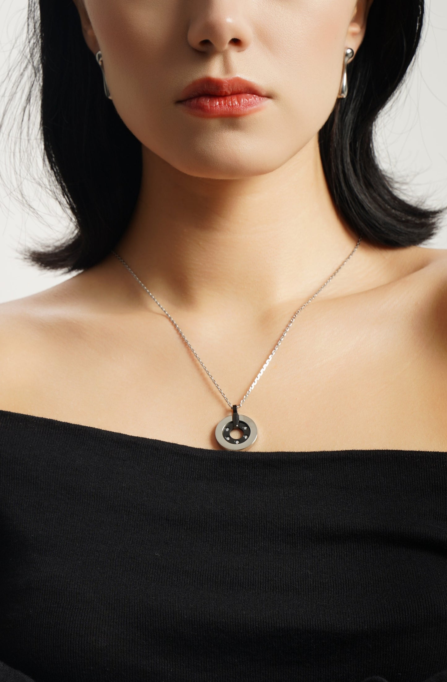 LG-025 Circle of Unity Necklace