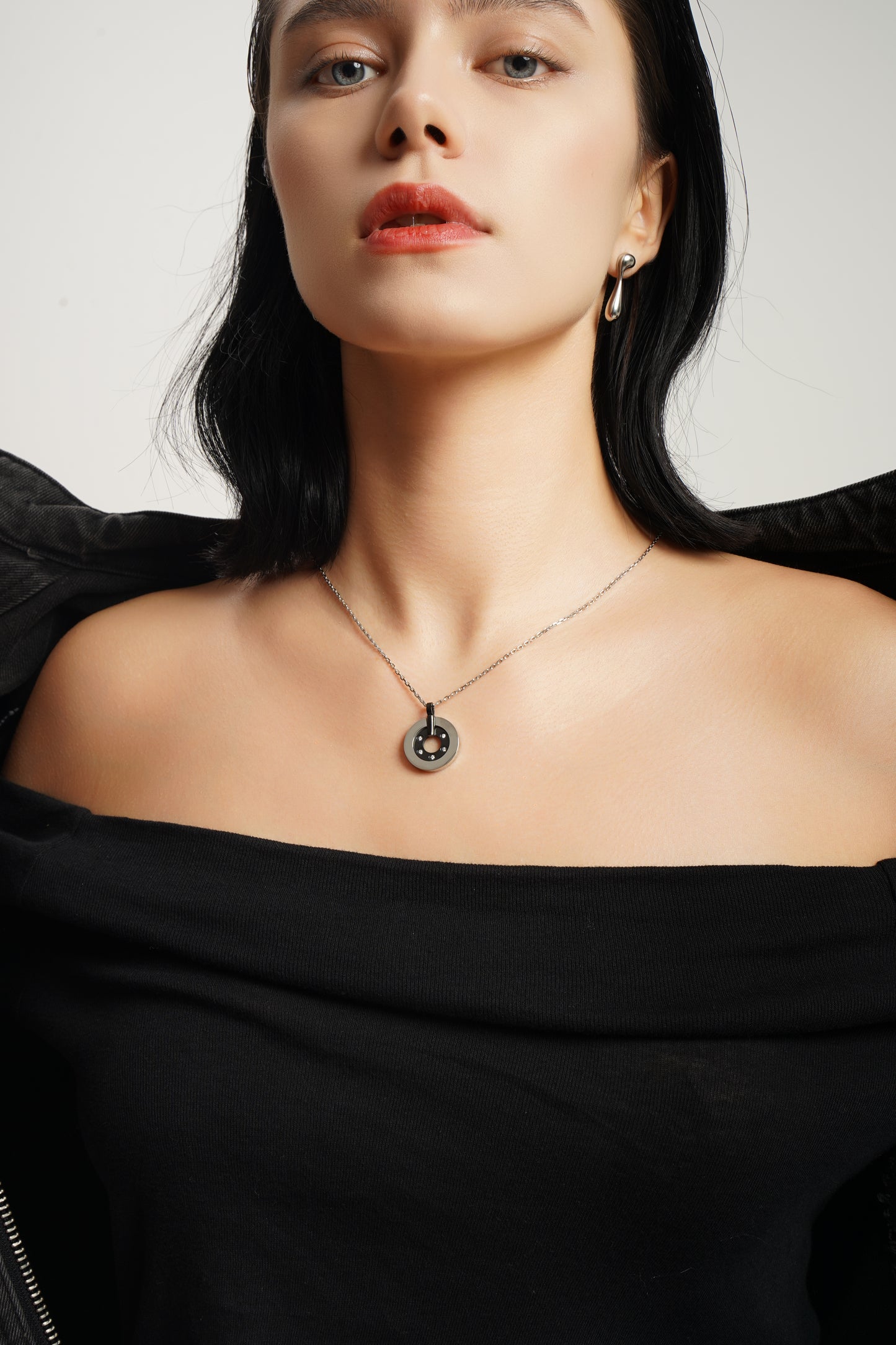 LG-025 Circle of Unity Necklace
