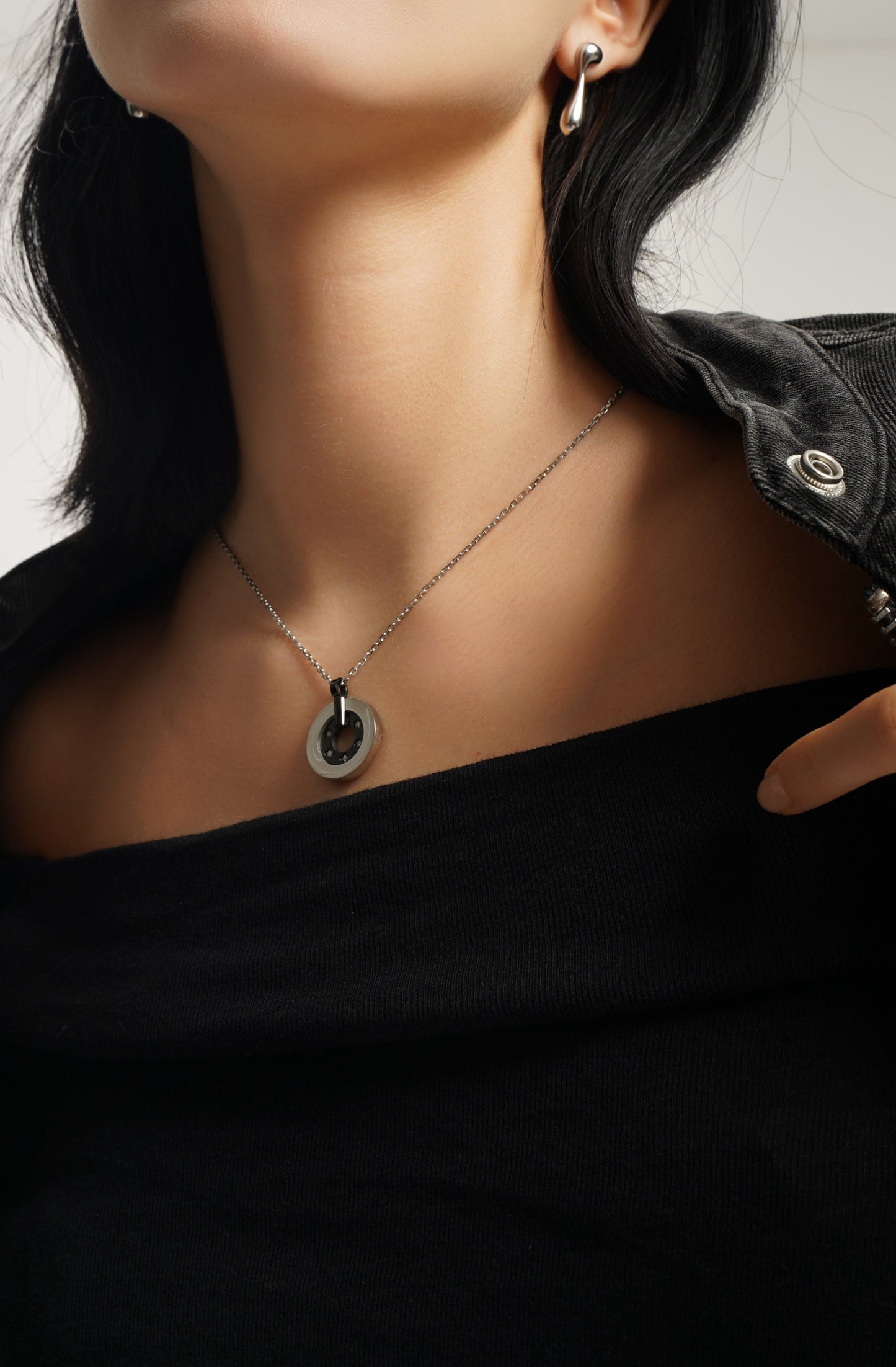 LG-025 Circle of Unity Necklace