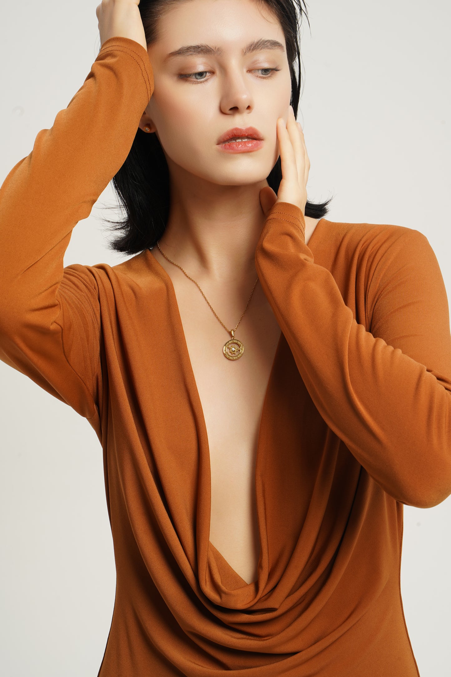 LG-012 Golden Clock Gear Pendant Necklace