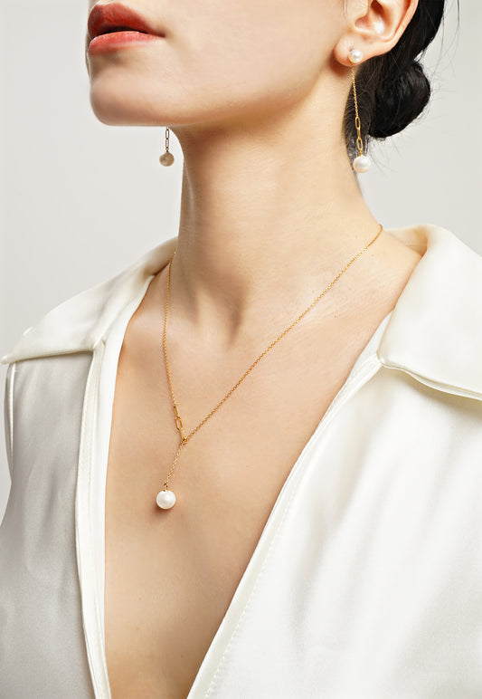 LG-040 Elegant Natural Pearl Necklace
