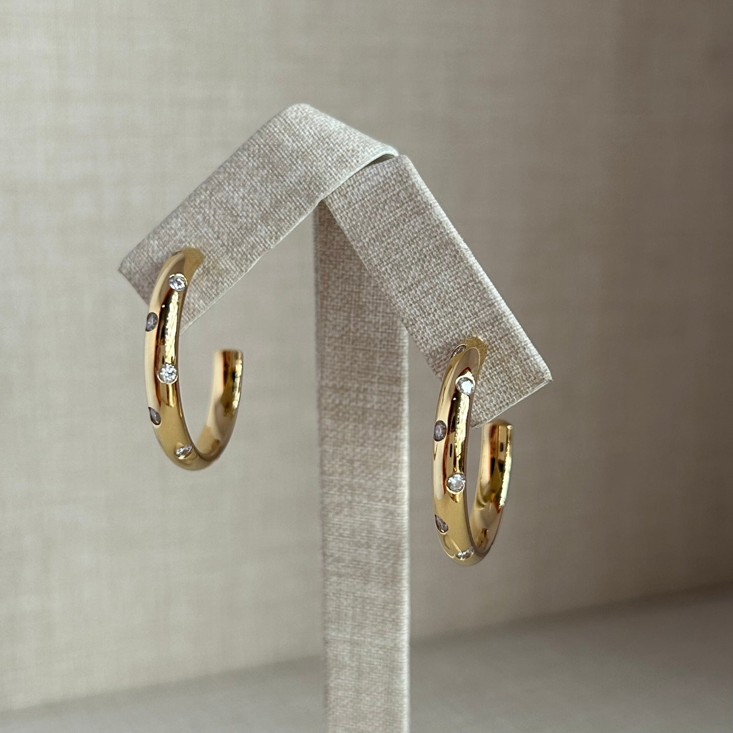 LG049 Shining Hoop(20/30mm) Moissanite Earrings