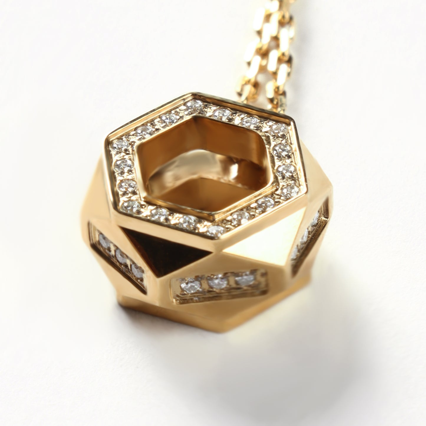 LG-013 Hexa Spark Pendant Necklace