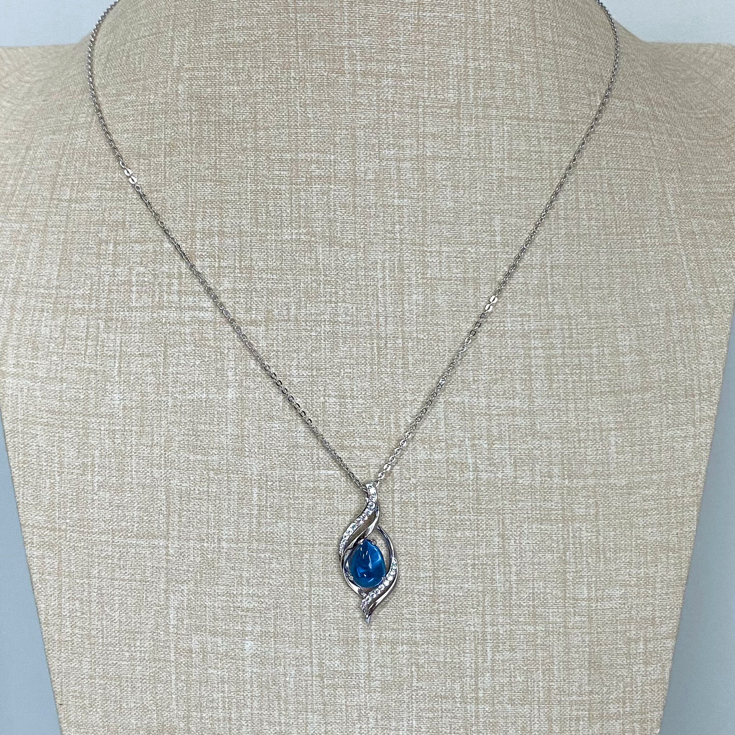 LG144  Everlasting Love Pendant Necklace Classic Handmade Jewelry