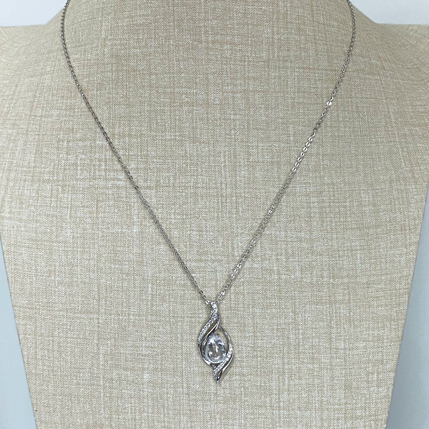 LG144  Everlasting Love Pendant Necklace Classic Handmade Jewelry