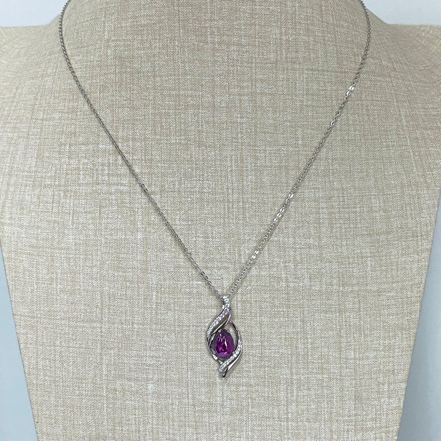 LG144  Everlasting Love Pendant Necklace Classic Handmade Jewelry