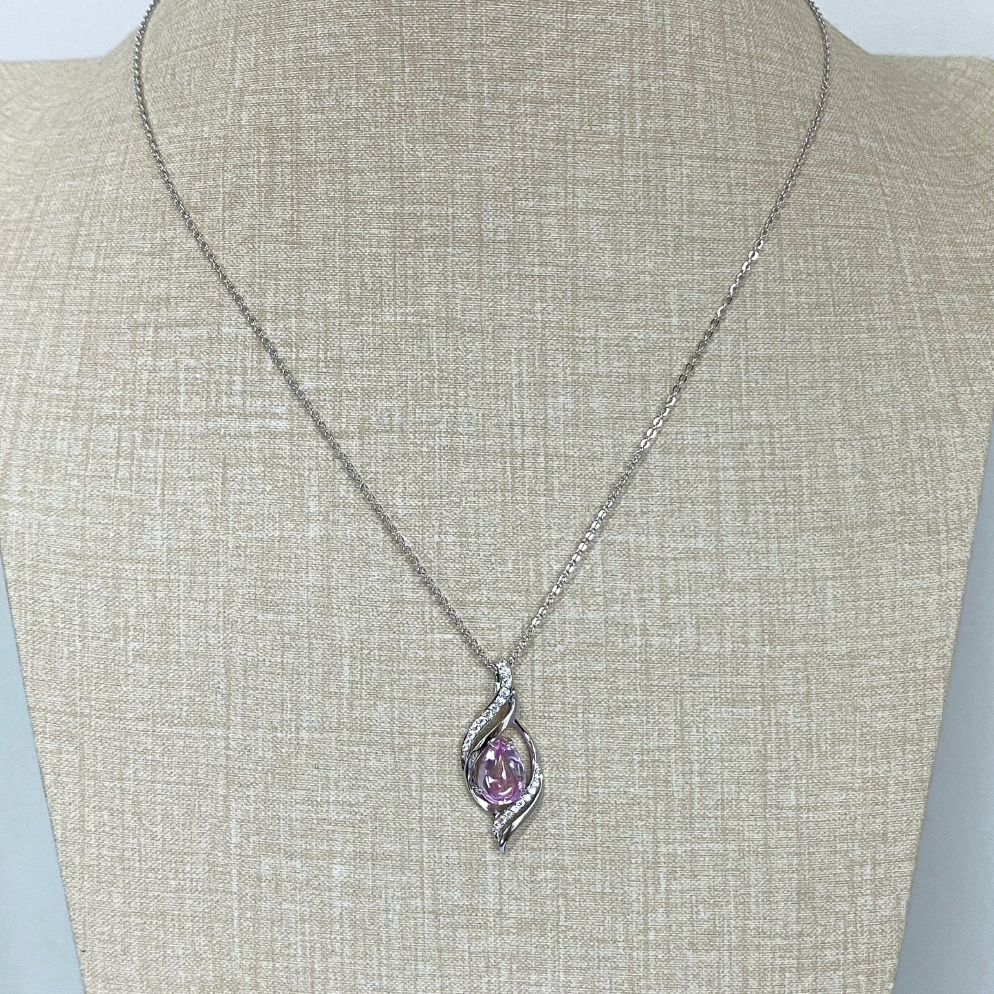 LG144  Everlasting Love Pendant Necklace Classic Handmade Jewelry