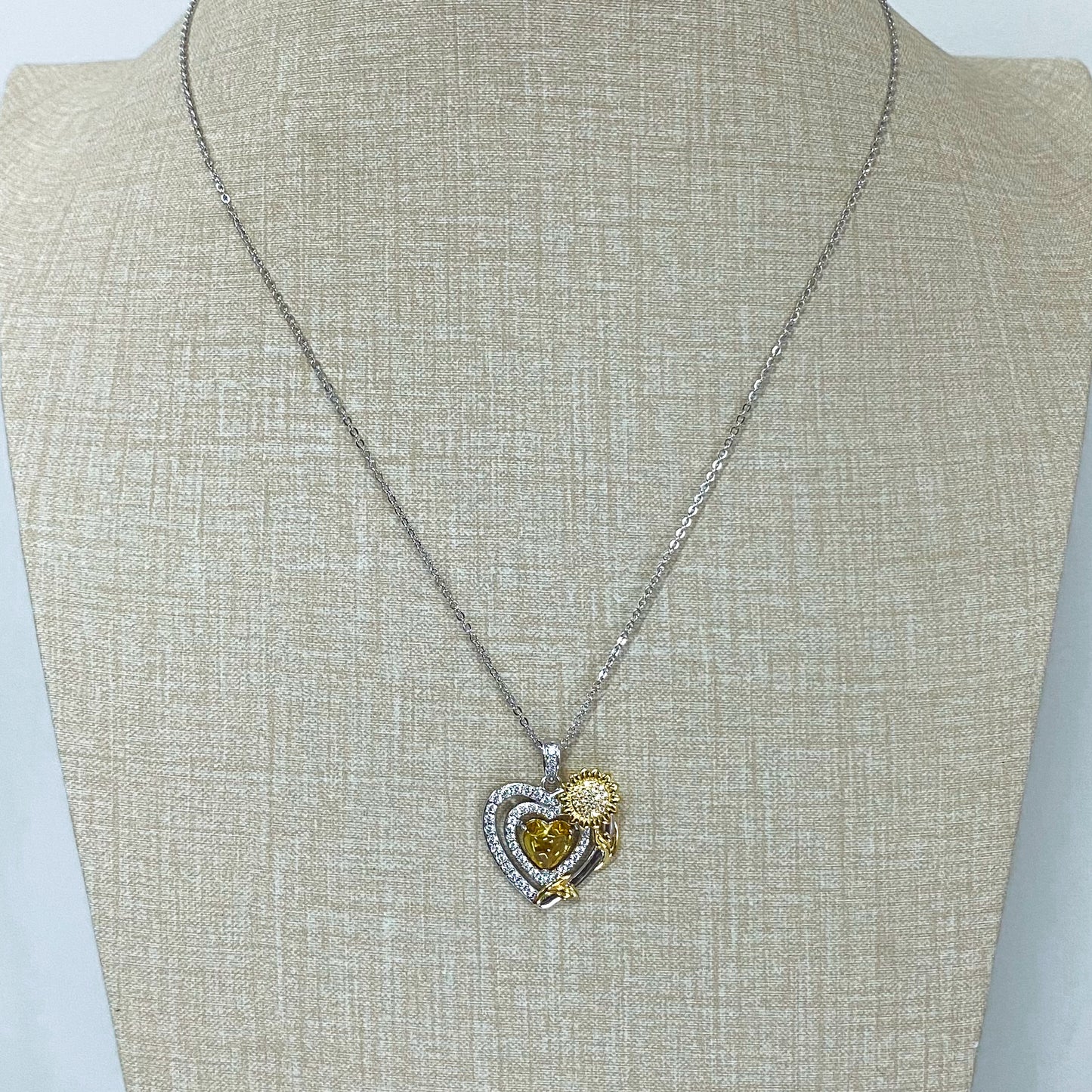 LG142 Sunflower Heart Pendant Necklace Classic Handmade Jewelry